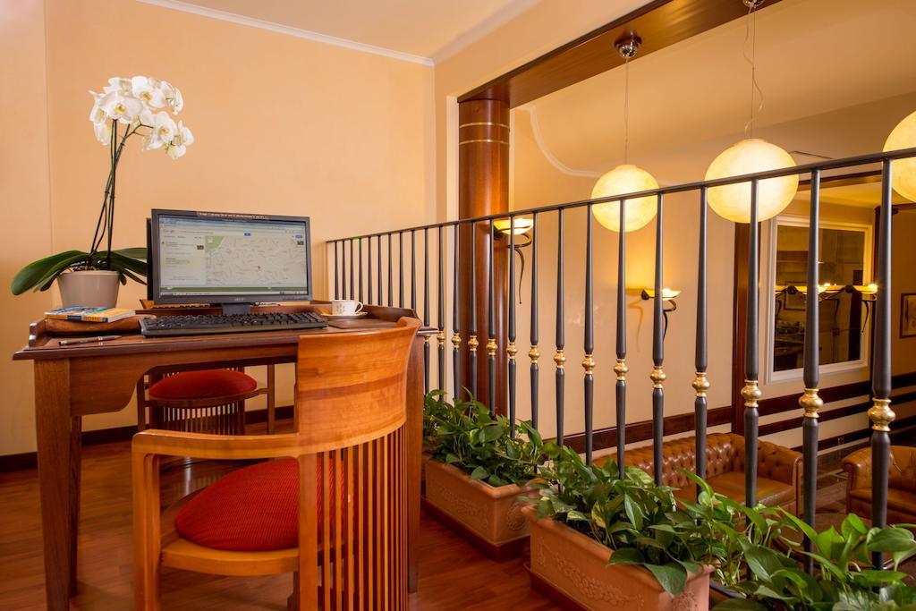 Hotel Ranieri Rome Bagian luar foto