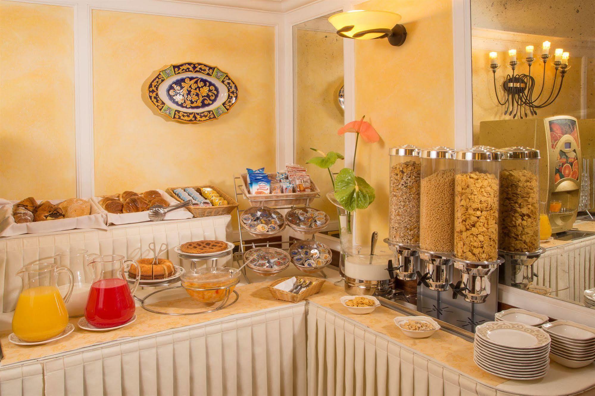 Hotel Ranieri Rome Bagian luar foto