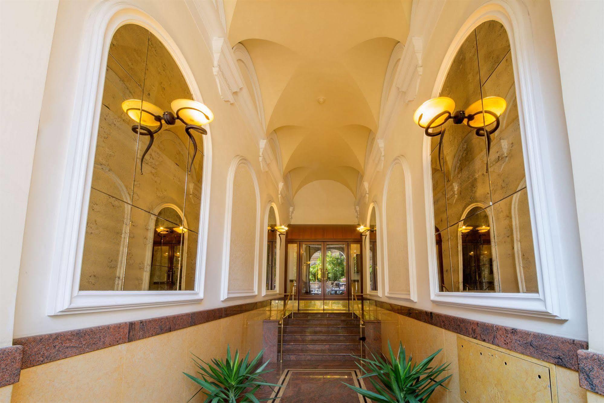Hotel Ranieri Rome Bagian luar foto
