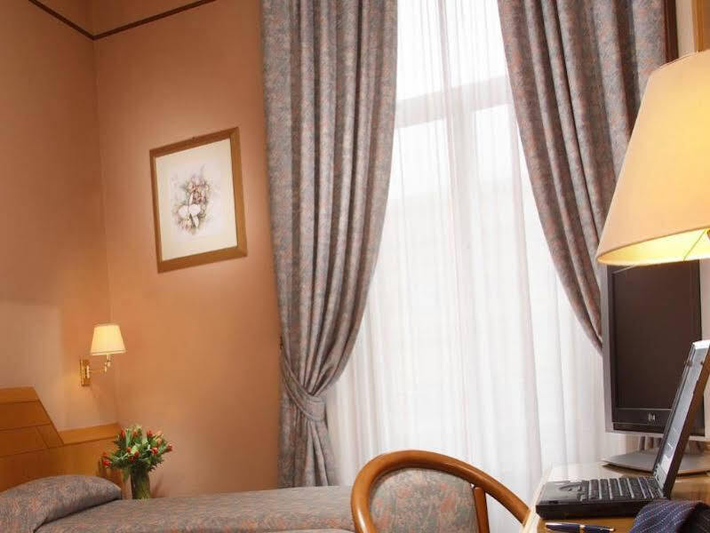 Hotel Ranieri Rome Bagian luar foto